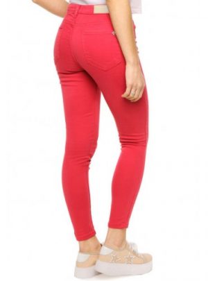 Jean chupin color rojo Tiro alto. Elastizado. CH563